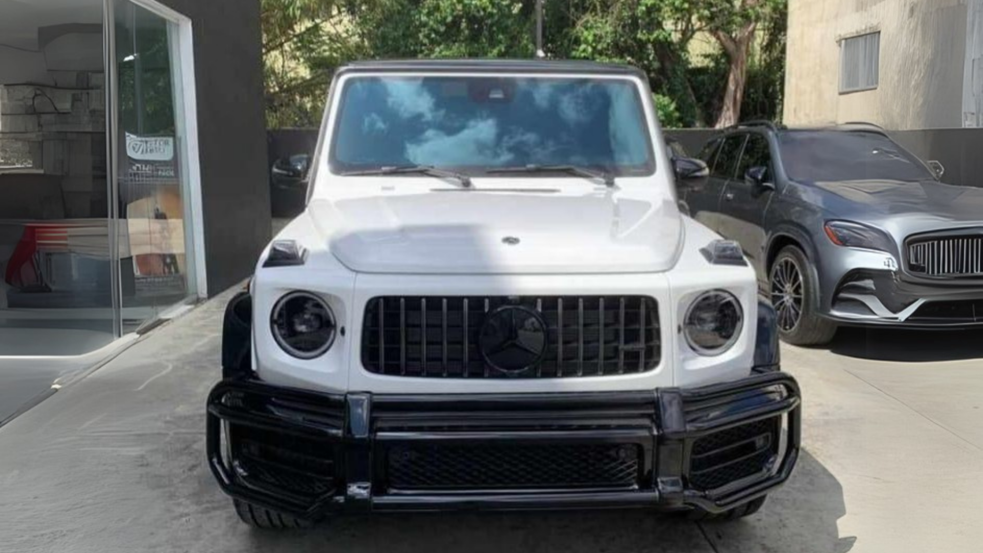 Mercedes Benz - G WAGON